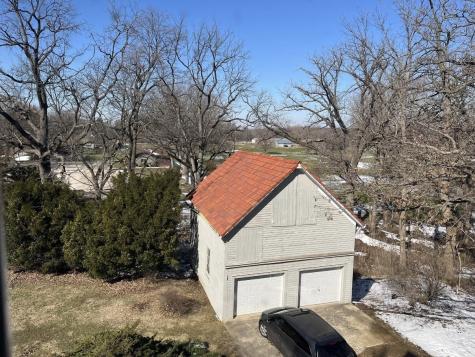 330 Church Street Earlville IL 60518