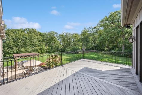 24 Bridlewood Road Northbrook IL 60062