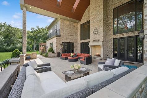 24 Bridlewood Road Northbrook IL 60062