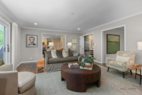 121 Pembroke Drive Lincolnshire IL 60045