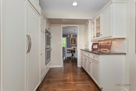 121 Pembroke Drive Lincolnshire IL 60045