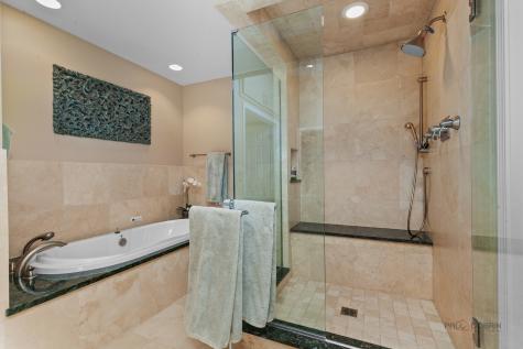 121 Pembroke Drive Lincolnshire IL 60045