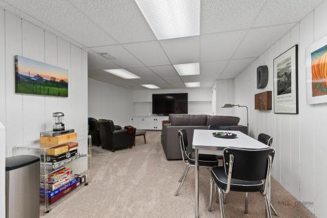 121 Pembroke Drive Lincolnshire IL 60045