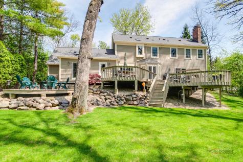 121 Pembroke Drive Lincolnshire IL 60045