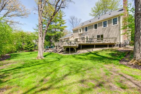 121 Pembroke Drive Lincolnshire IL 60045