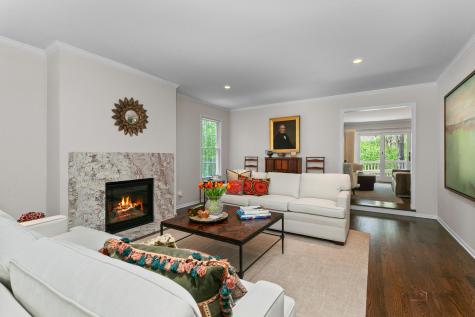 121 Pembroke Drive Lincolnshire IL 60045