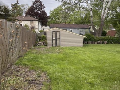 302 Ridge Circle Streamwood IL 60107