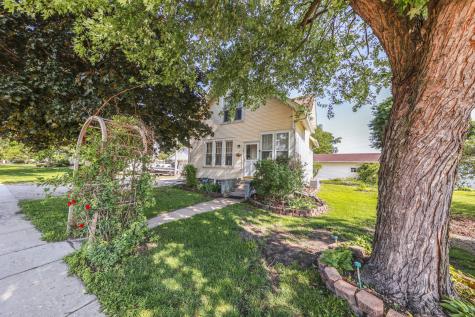 704 North Street Mazon IL 60444