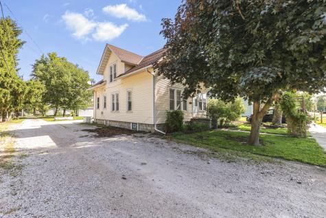 704 North Street Mazon IL 60444