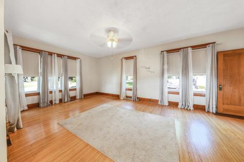 704 North Street Mazon IL 60444