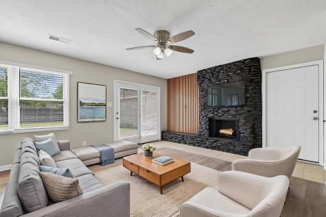 2559 Garden Court Joliet IL 60435