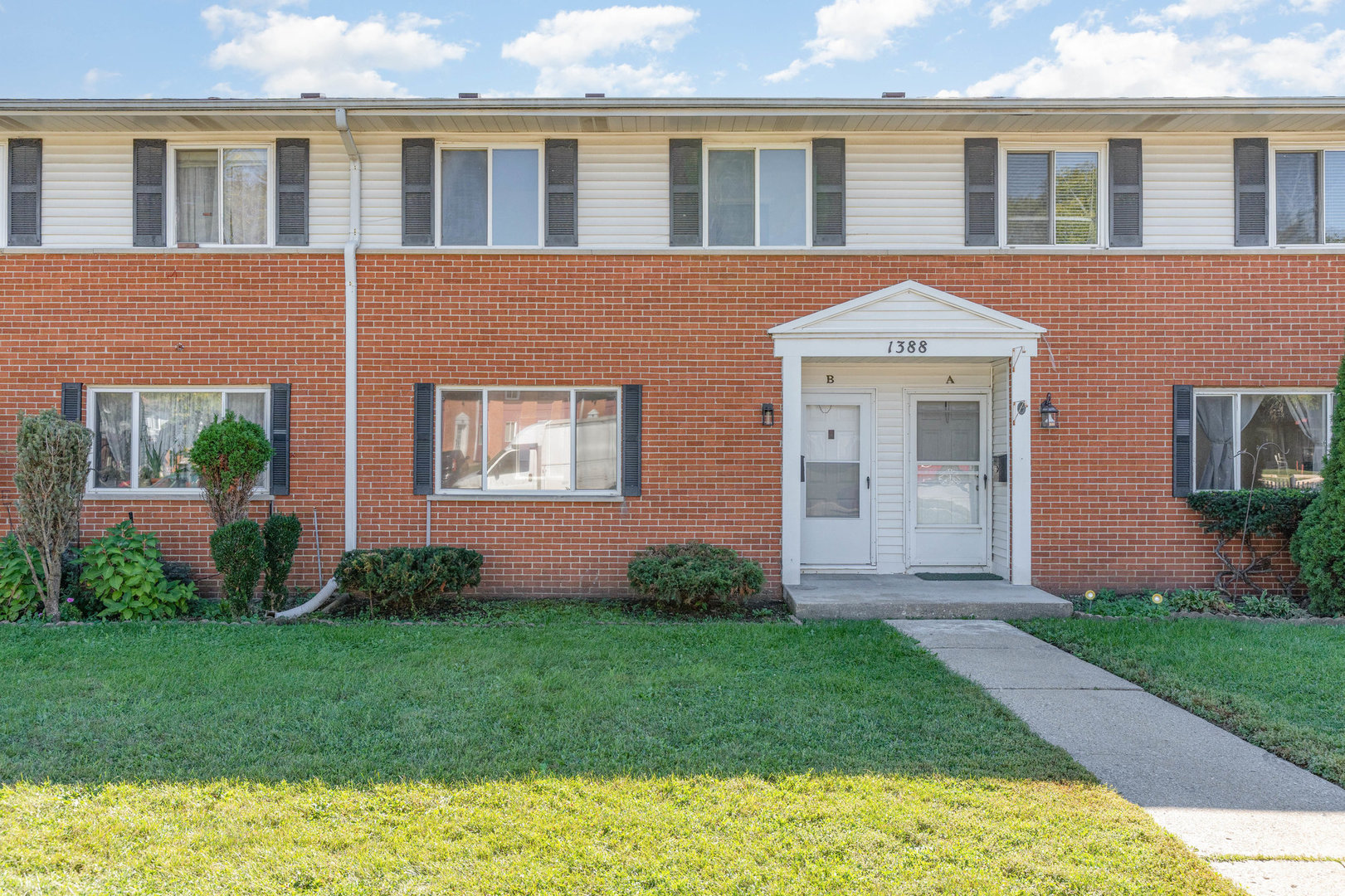 1388 Monomoy Street Aurora IL 60506