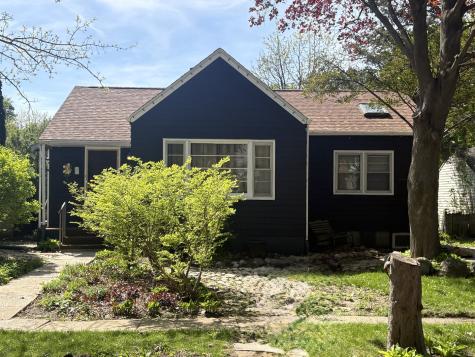 816 North 11th Street Rochelle IL 61068