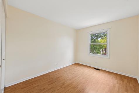 122 East Sherman Street Bartlett IL 60103