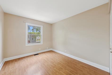 122 East Sherman Street Bartlett IL 60103