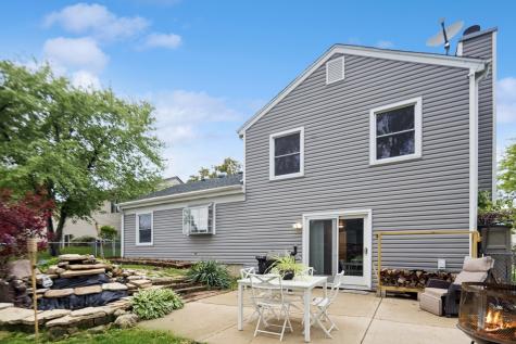 122 East Sherman Street Bartlett IL 60103