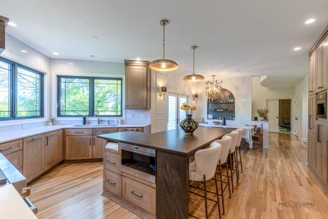 23843 North Lookout Pointe Road Lake Barrington IL 60010