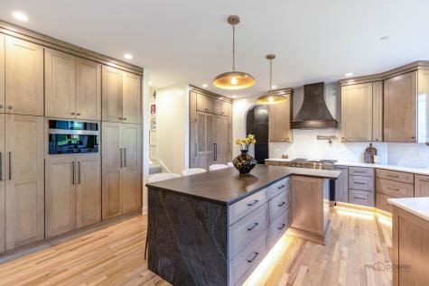 23843 North Lookout Pointe Road Lake Barrington IL 60010