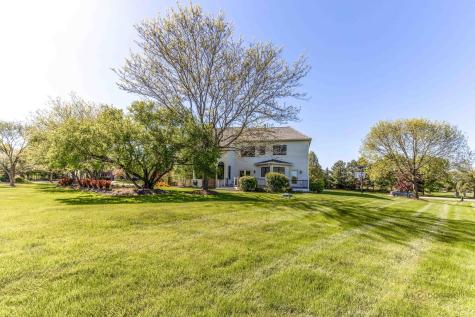 23843 North Lookout Pointe Road Lake Barrington IL 60010
