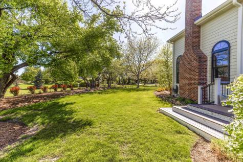 23843 North Lookout Pointe Road Lake Barrington IL 60010