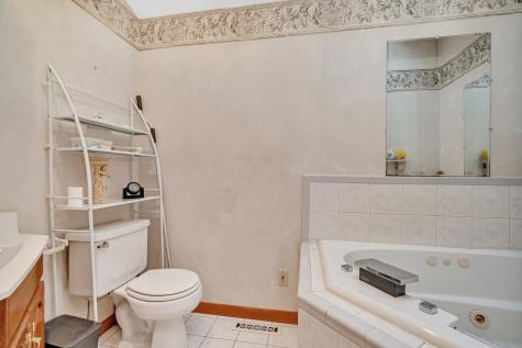 515 4TH Street Earlville IL 60518