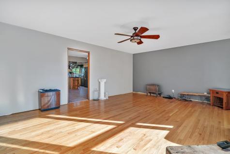 515 4TH Street Earlville IL 60518