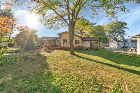 515 4TH Street Earlville IL 60518