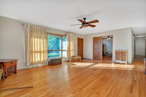 515 4TH Street Earlville IL 60518