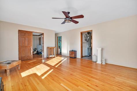 515 4TH Street Earlville IL 60518