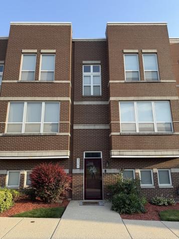 5241 West Galewood Avenue Chicago IL 60639