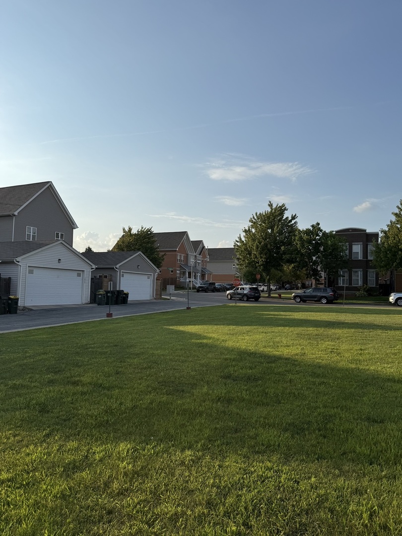 5241 West Galewood Avenue Chicago IL 60639