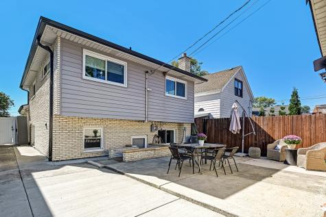 7702 West 66th Street Bedford Park IL 60501