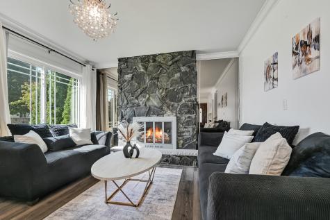 7702 West 66th Street Bedford Park IL 60501