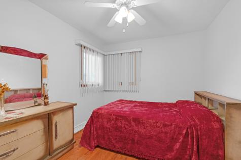 5119 North Oriole Avenue Harwood Heights IL 60706