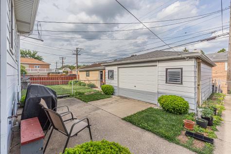 5119 North Oriole Avenue Harwood Heights IL 60706
