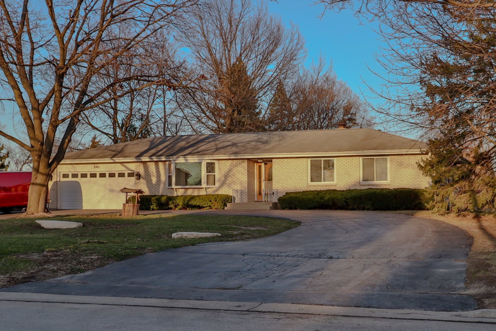 7N240 West End Road Roselle IL 60172