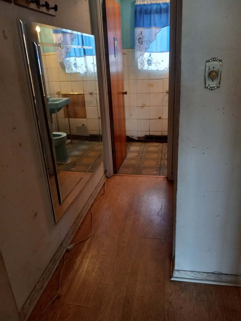 9556 South Colfax Avenue Chicago IL 60617