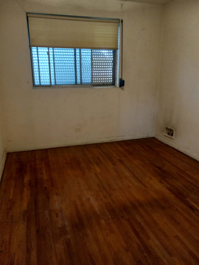 9556 South Colfax Avenue Chicago IL 60617