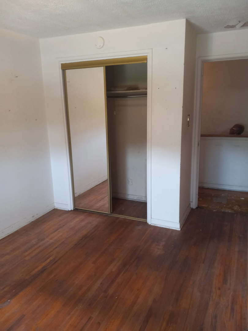 9556 South Colfax Avenue Chicago IL 60617