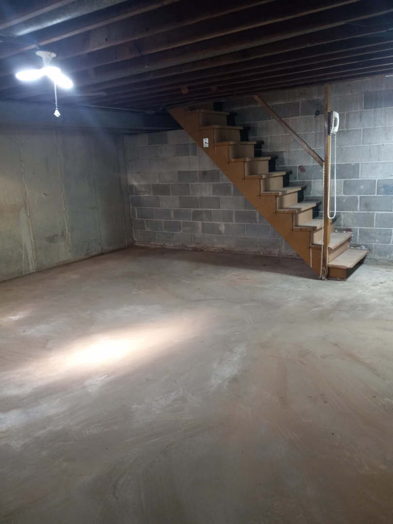 9556 South Colfax Avenue Chicago IL 60617