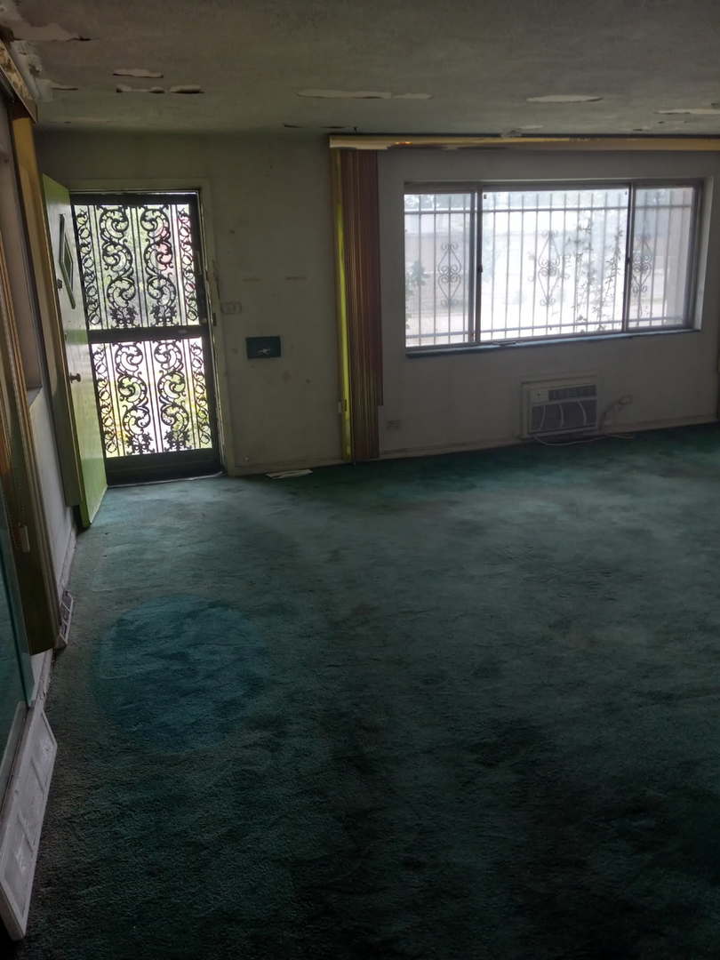 9556 South Colfax Avenue Chicago IL 60617