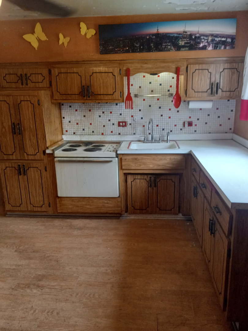 9556 South Colfax Avenue Chicago IL 60617