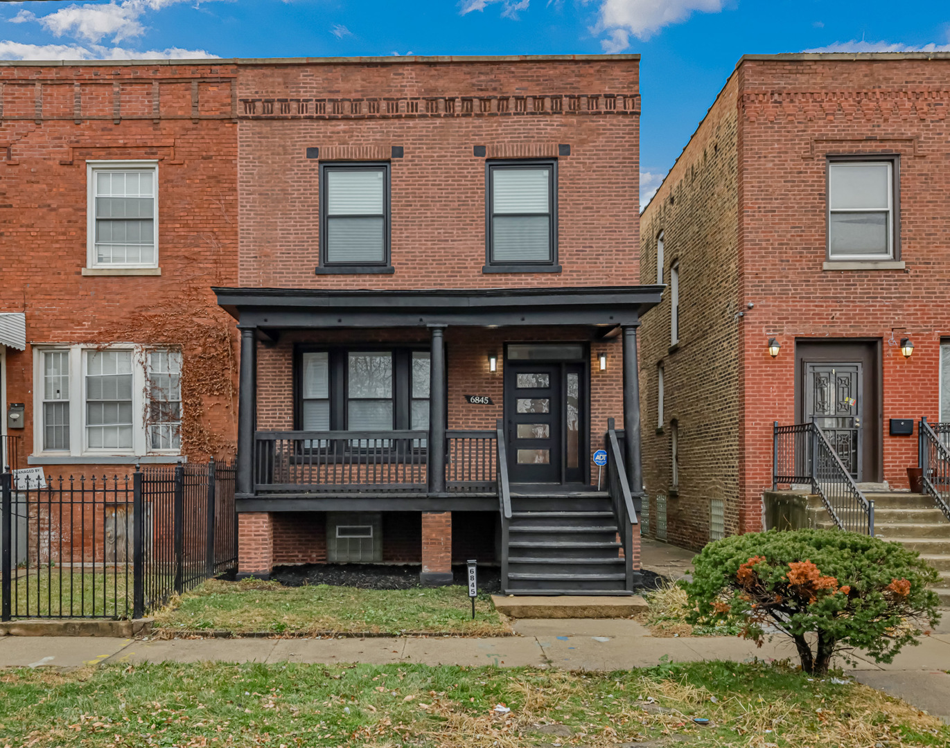 6845 South Saint Lawrence Avenue Chicago IL 60637