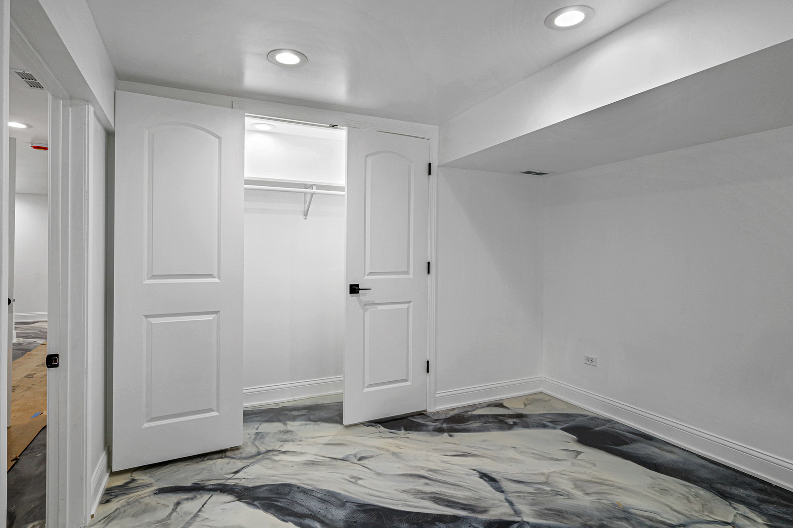 6845 South Saint Lawrence Avenue Chicago IL 60637