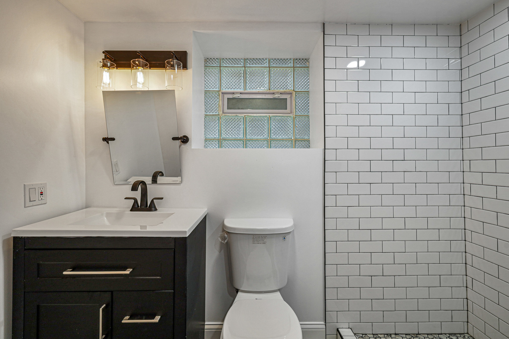 6845 South Saint Lawrence Avenue Chicago IL 60637