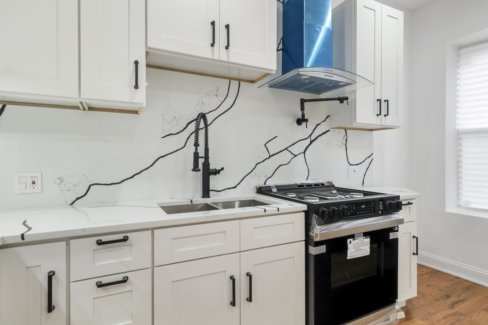 6845 South Saint Lawrence Avenue Chicago IL 60637