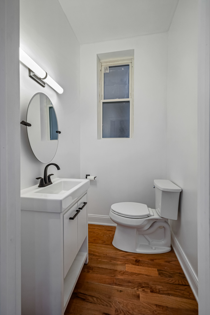 6845 South Saint Lawrence Avenue Chicago IL 60637