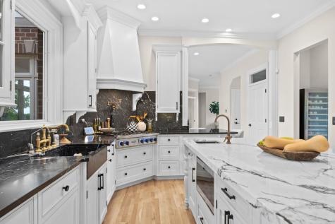 10N767 Newport Court Elgin IL 60124