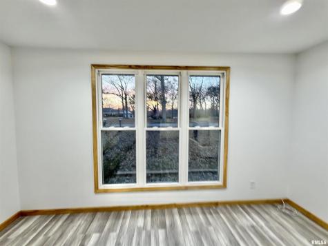 274 Oaktree Ave Avenue Salem IL 62881