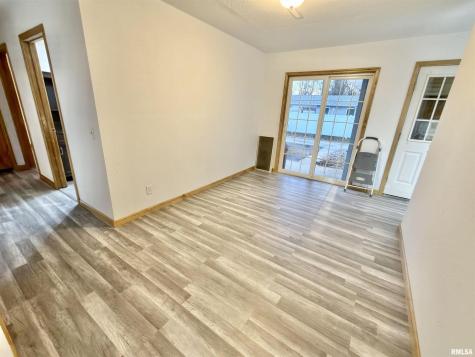 274 Oaktree Ave Avenue Salem IL 62881